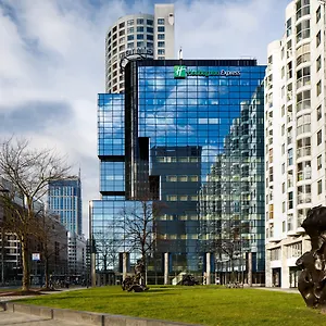 https://holiday-inn-express-rotterdam-central-station.ihotelsrotterdam.com