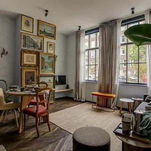 Luxury Canal District Bed & Breakfast
